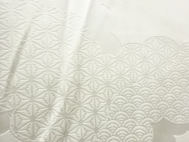  未使用品　雲に古典柄模様織り出し長襦袢